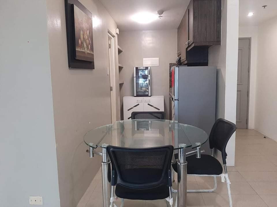 Spacious 2 Bedroom Unit With Pool Manille Extérieur photo