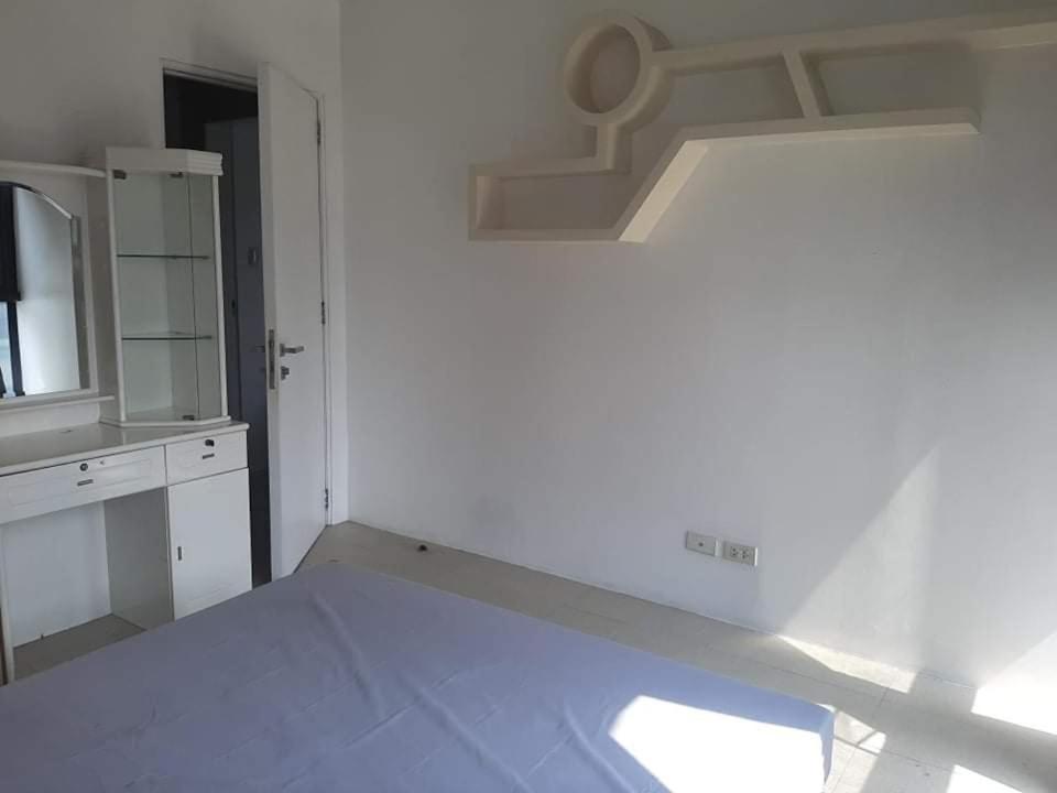 Spacious 2 Bedroom Unit With Pool Manille Extérieur photo
